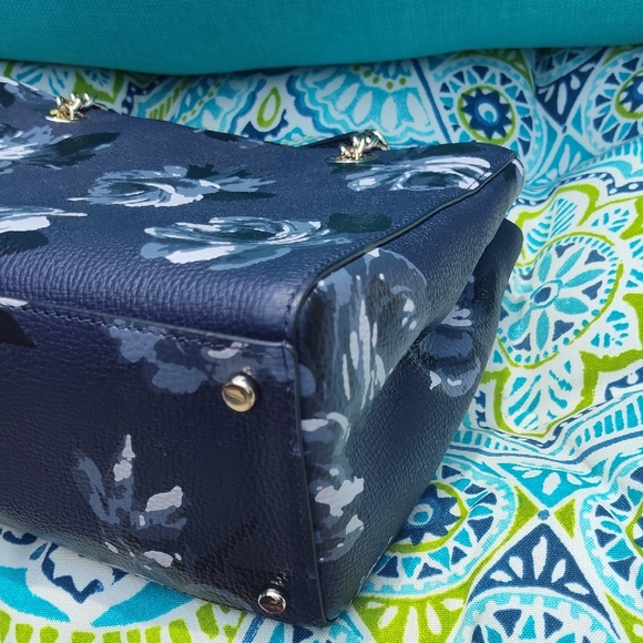 Kate Spade Blue and White Shoulder Bag with Floral Design - Picture 9 of 14